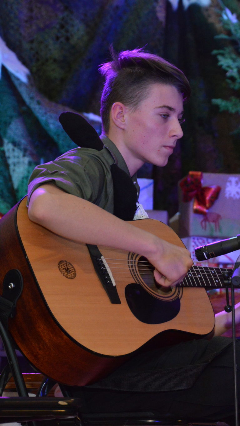 Czym różni się harcerstwo od innych zajęć dodatkowych Czym różni się harcerstwo od innych zajęć dodatkowych